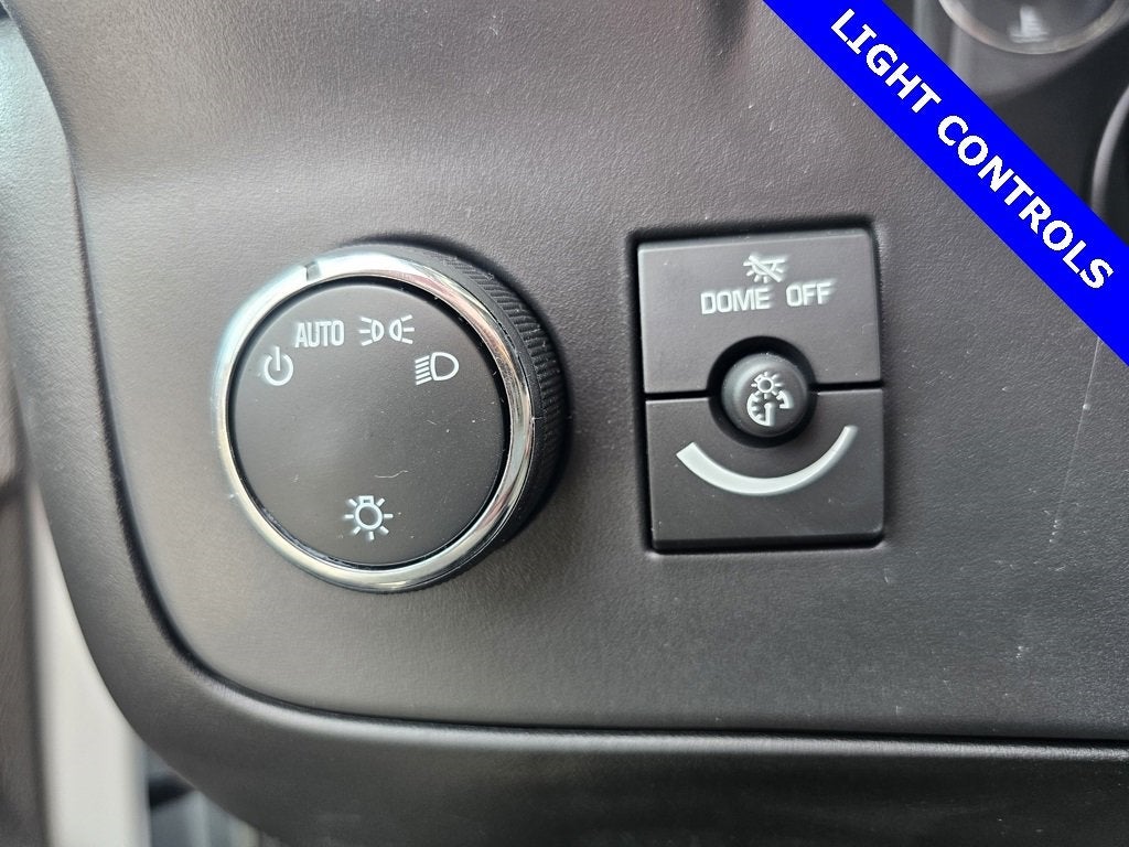 2025 Chevrolet Express Cargo 3500 WT