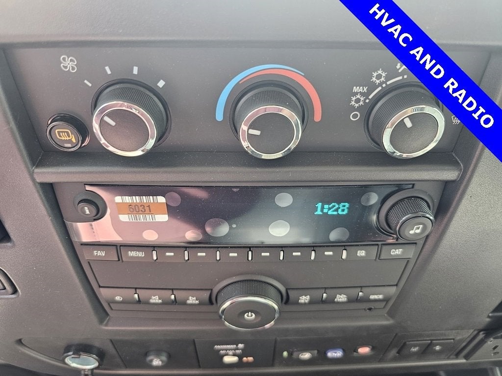 2025 Chevrolet Express Cargo 3500 WT