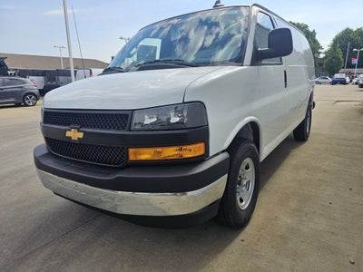 2025 Chevrolet Express Cargo 3500 WT