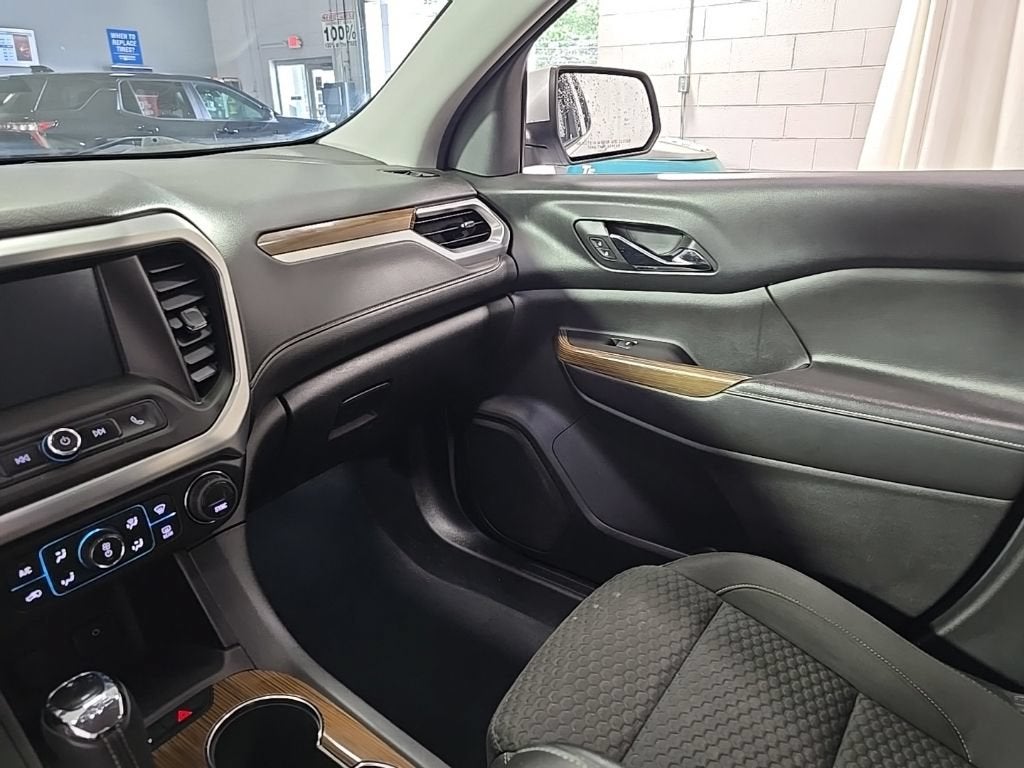 2018 GMC Acadia SLE