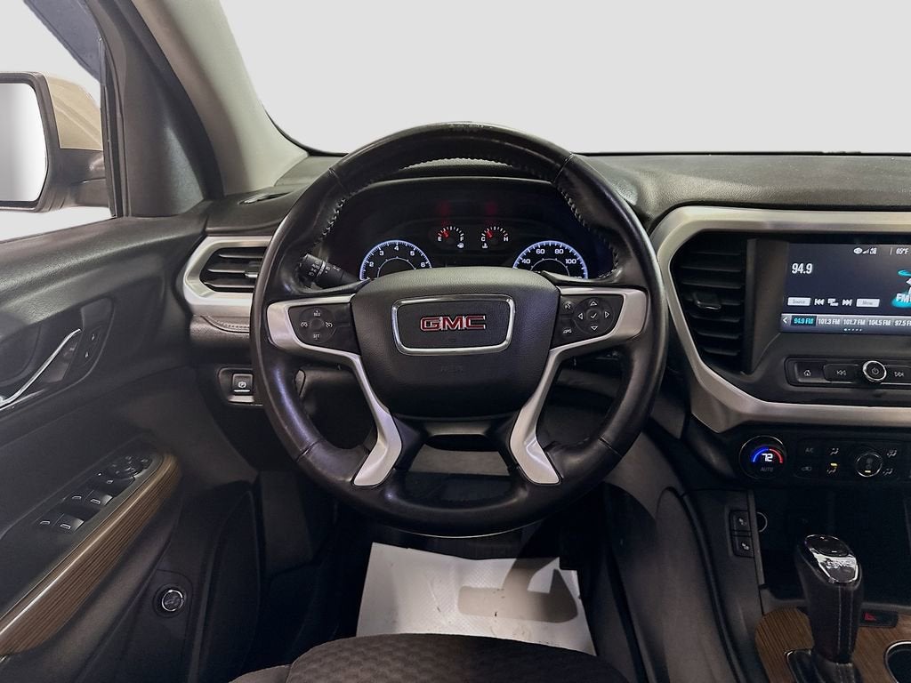 2017 GMC Acadia SLE