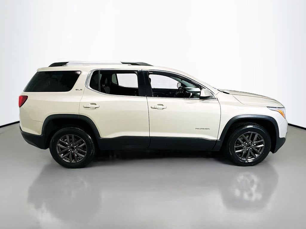 2017 GMC Acadia SLE