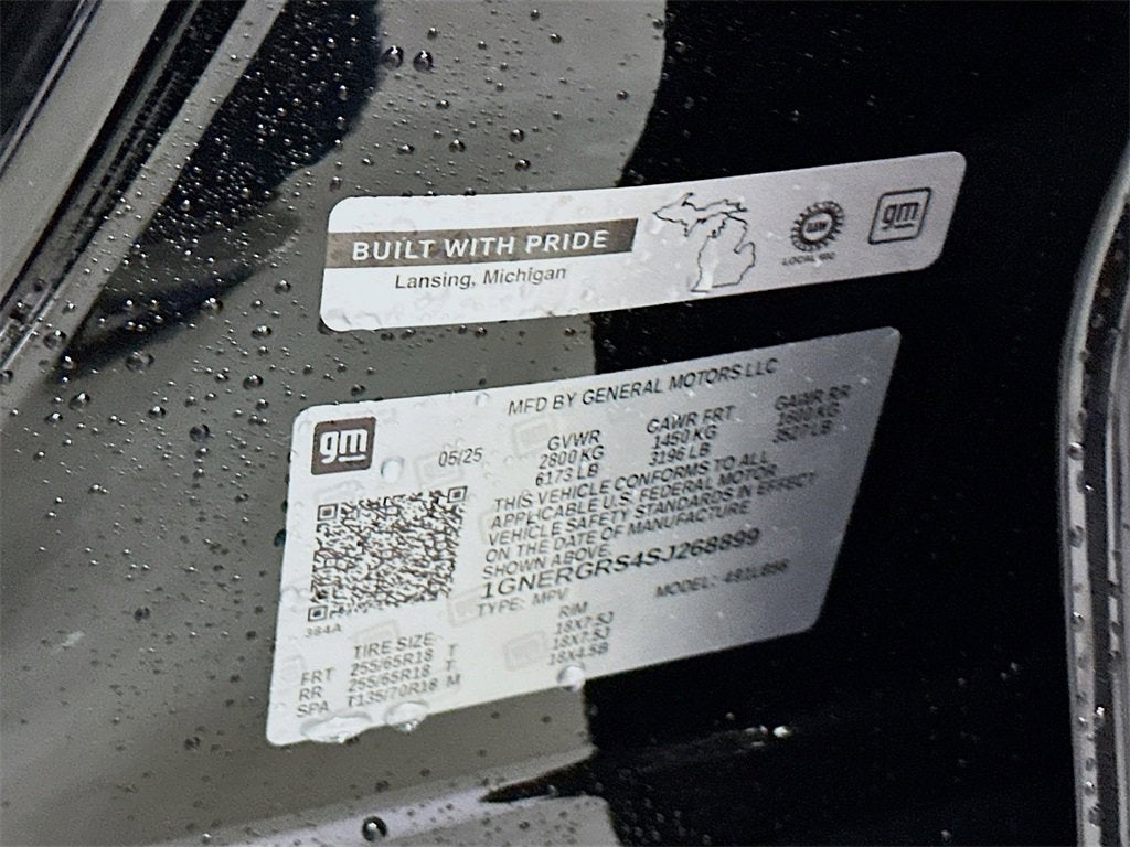 2025 Chevrolet Traverse LT