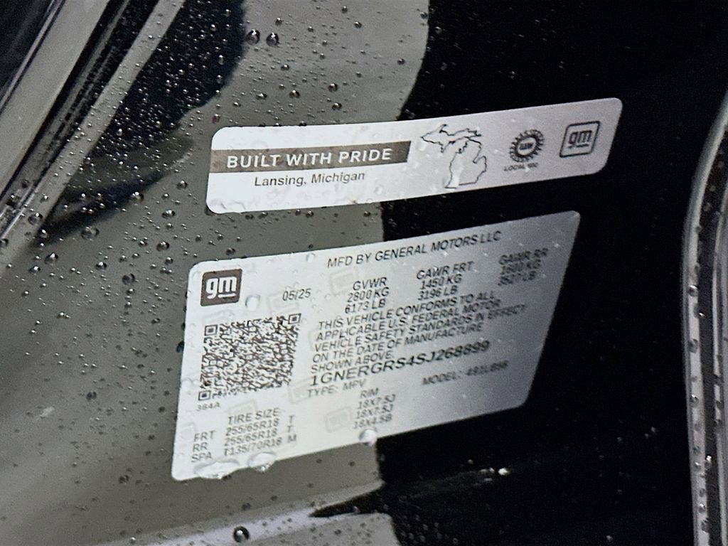 2025 Chevrolet Traverse LT