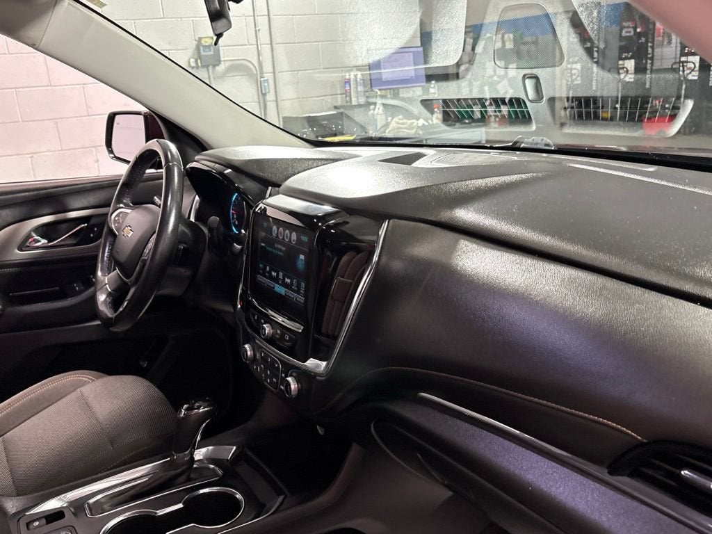 2018 Chevrolet Traverse LT Cloth
