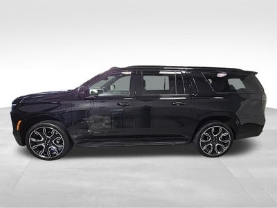 2025 Chevrolet Suburban RST