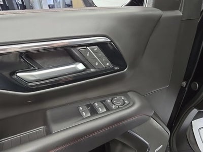 2025 Chevrolet Suburban RST