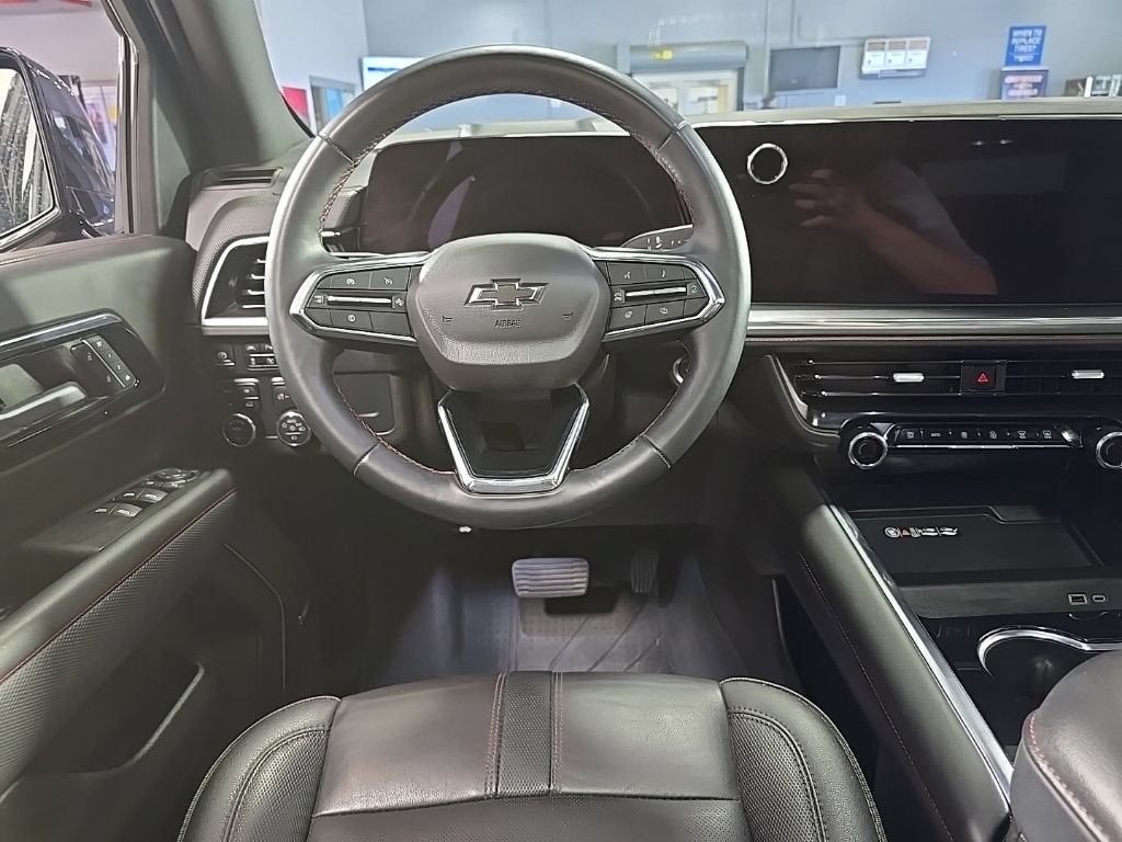 2025 Chevrolet Suburban RST