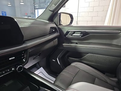 2025 Chevrolet Suburban RST