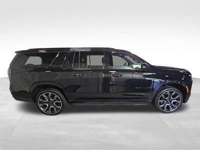 2025 Chevrolet Suburban RST