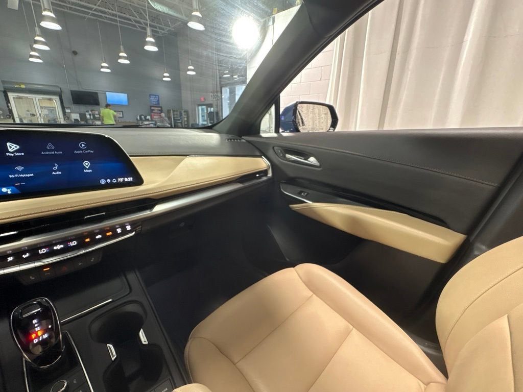 2024 Cadillac XT4 Luxury