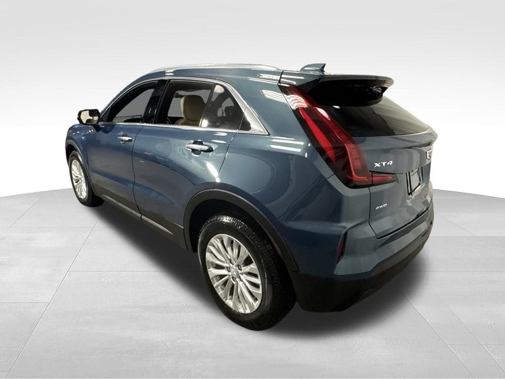 2024 Cadillac XT4 Luxury
