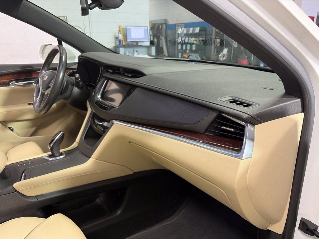 2017 Cadillac XT5 Luxury AWD