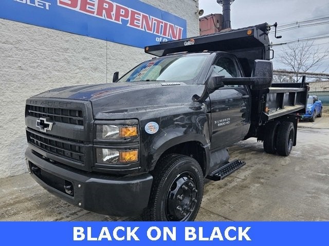 2024 Chevrolet Silverado 5500 HD Work Truck