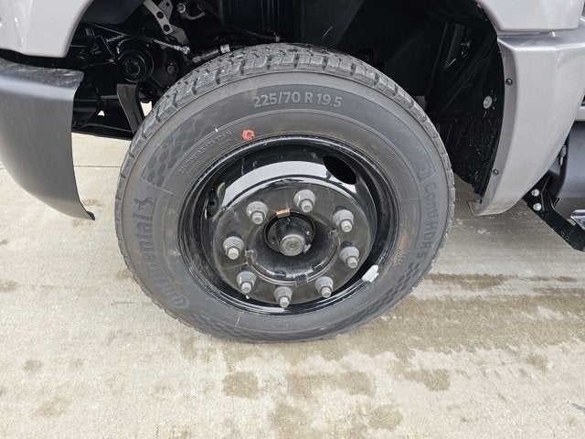 2024 Chevrolet Silverado 5500 HD Work Truck