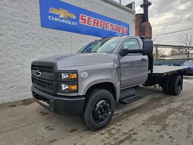 2024 Chevrolet Silverado 5500 HD Work Truck