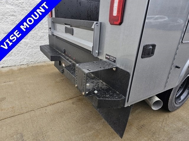 2024 Chevrolet Silverado 6500 HD LT