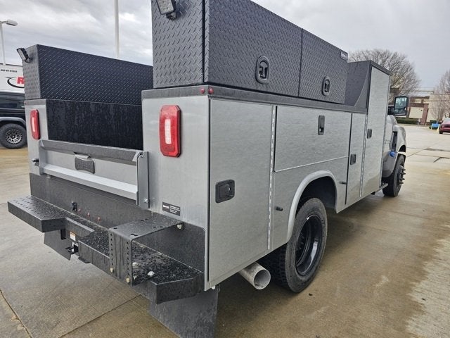 2024 Chevrolet Silverado 6500 HD LT