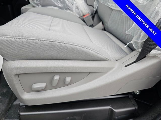 2024 Chevrolet Silverado 6500 HD LT