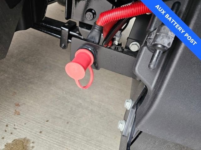 2024 Chevrolet Silverado 6500 HD LT