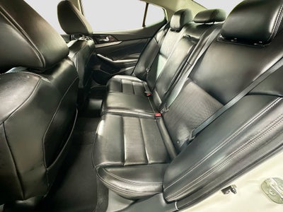 2017 Nissan Maxima SV