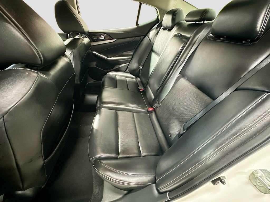 2017 Nissan Maxima SV