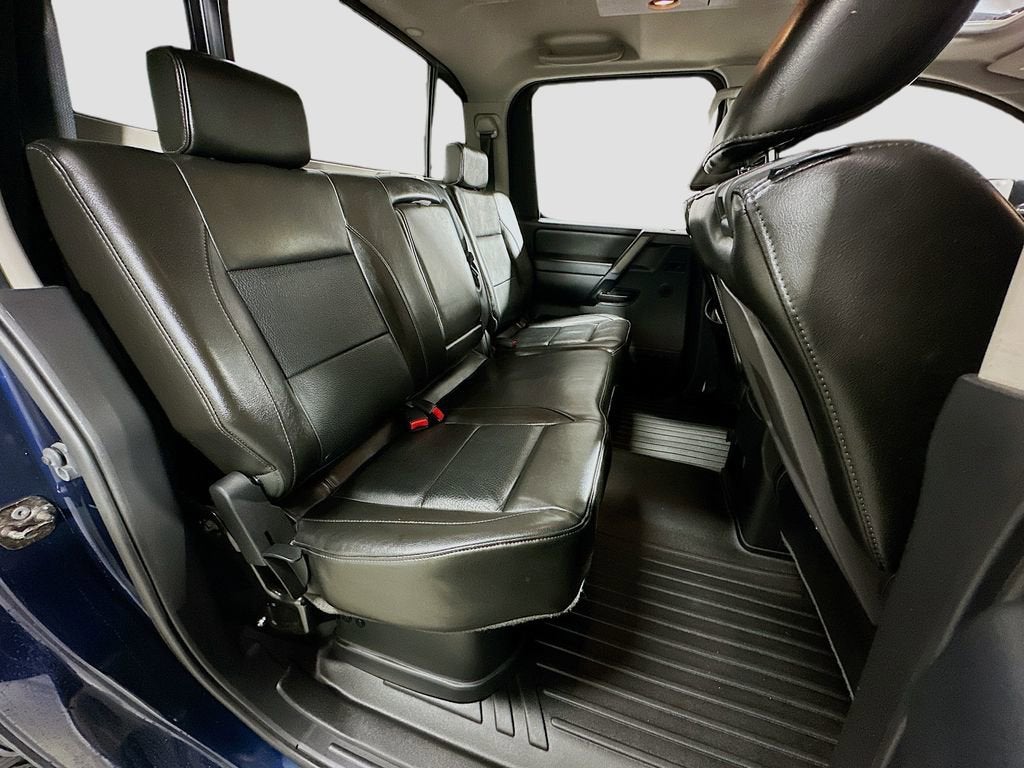 2011 Nissan Titan SL