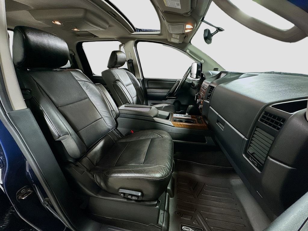 2011 Nissan Titan SL