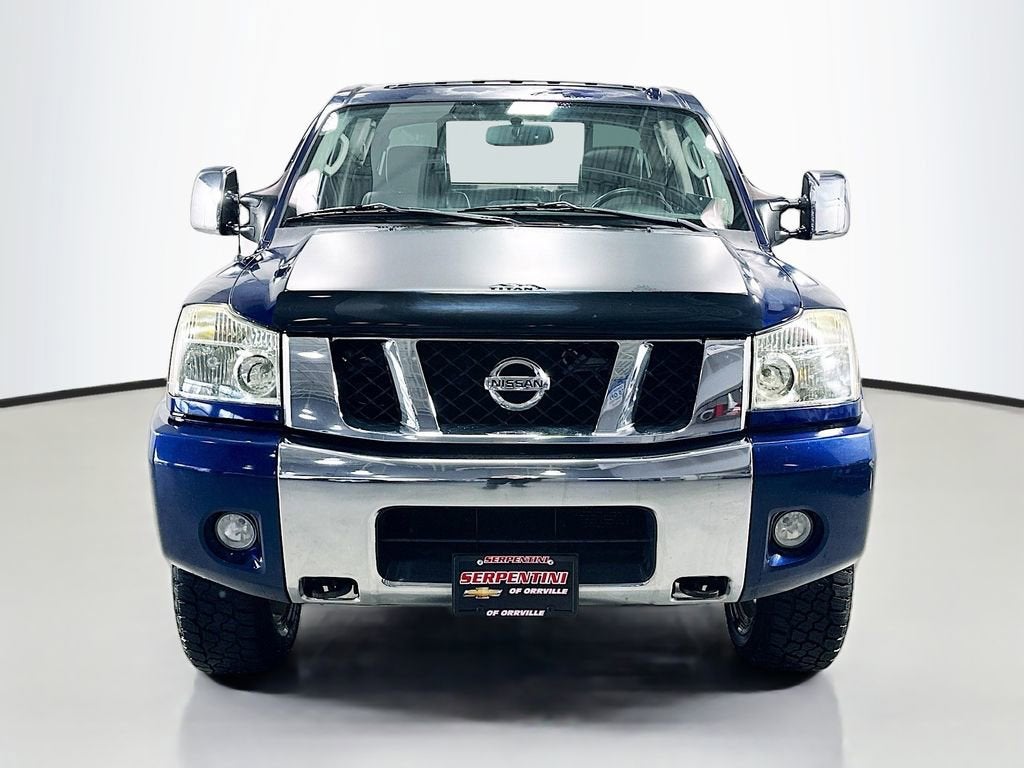 2011 Nissan Titan SL