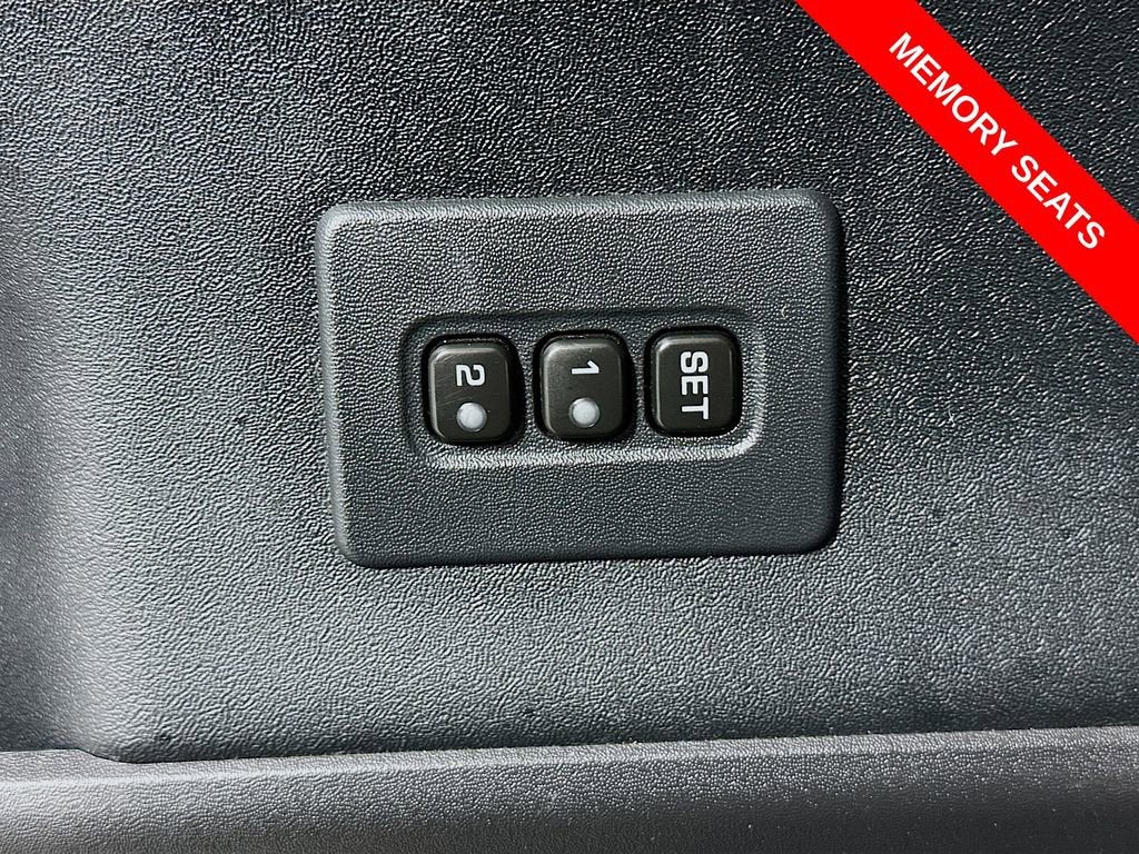 2011 Nissan Titan SL