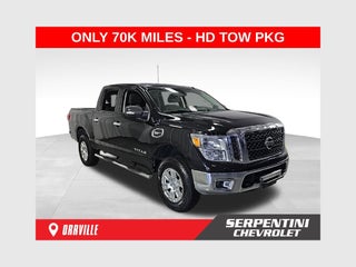2017 Nissan TITAN SV