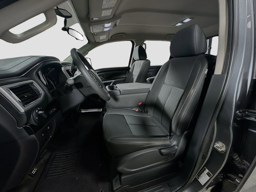 2017 Nissan Titan XD SV