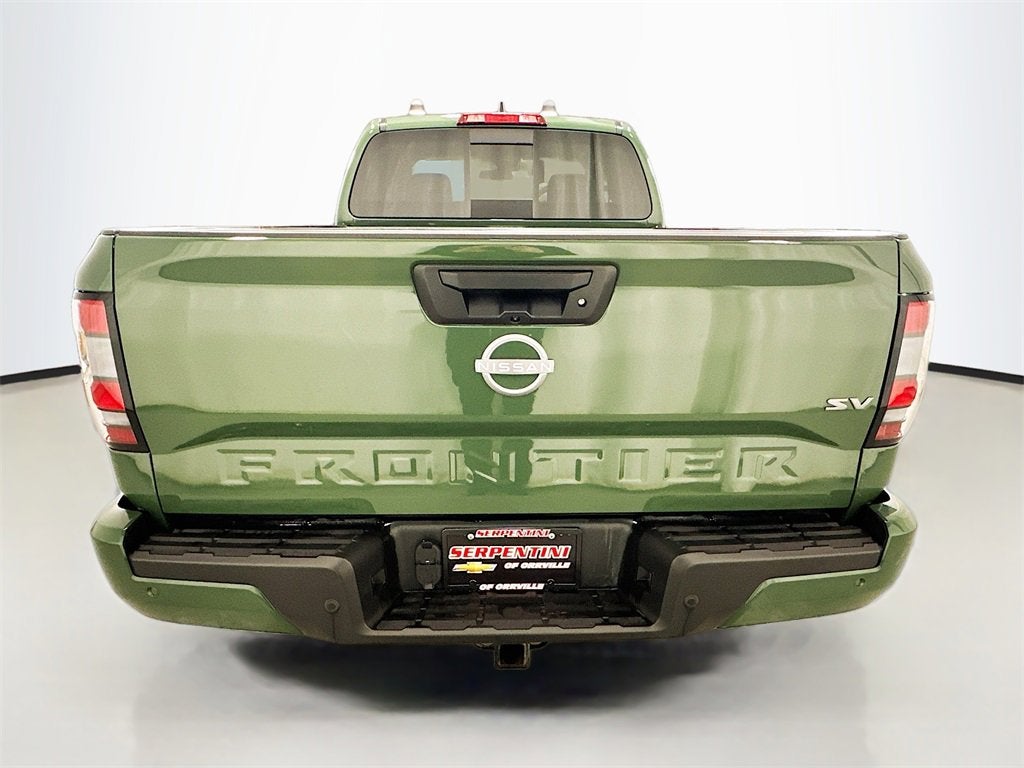 2024 Nissan Frontier SV