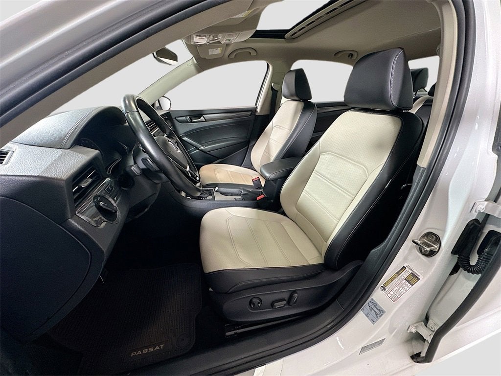 2020 Volkswagen Passat 2.0T R-Line