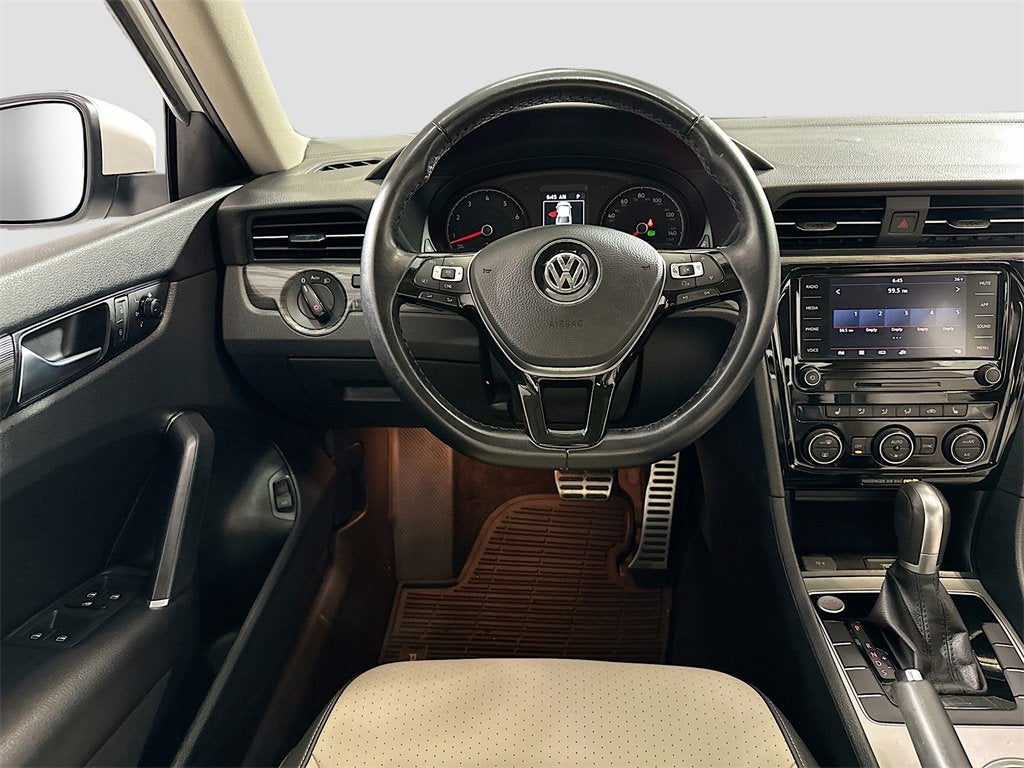 2020 Volkswagen Passat 2.0T R-Line