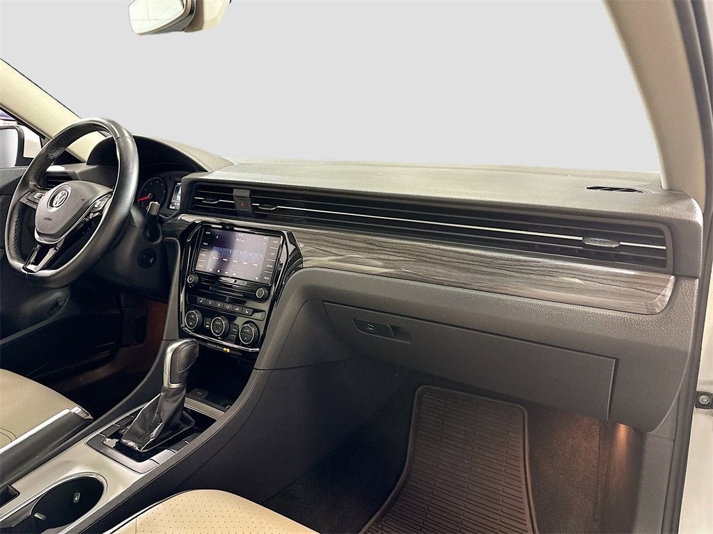 2020 Volkswagen Passat 2.0T R-Line