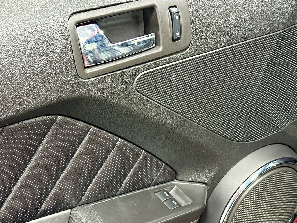2010 Ford Mustang V6