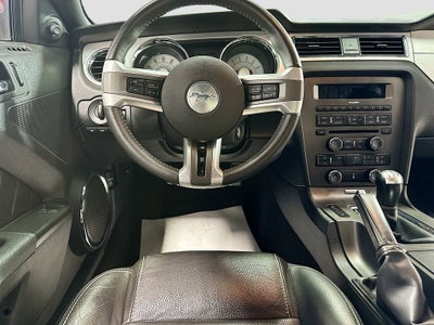 2010 Ford Mustang V6