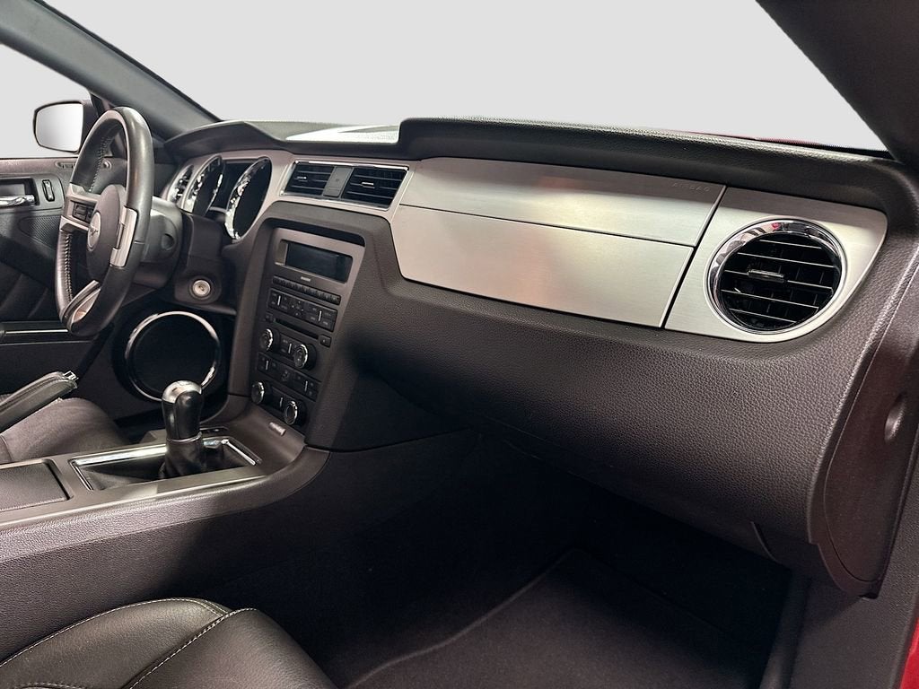2010 Ford Mustang V6
