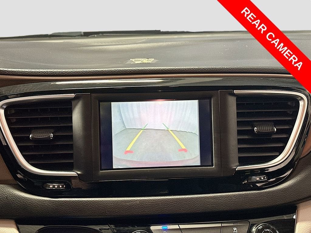2019 Chrysler Pacifica L