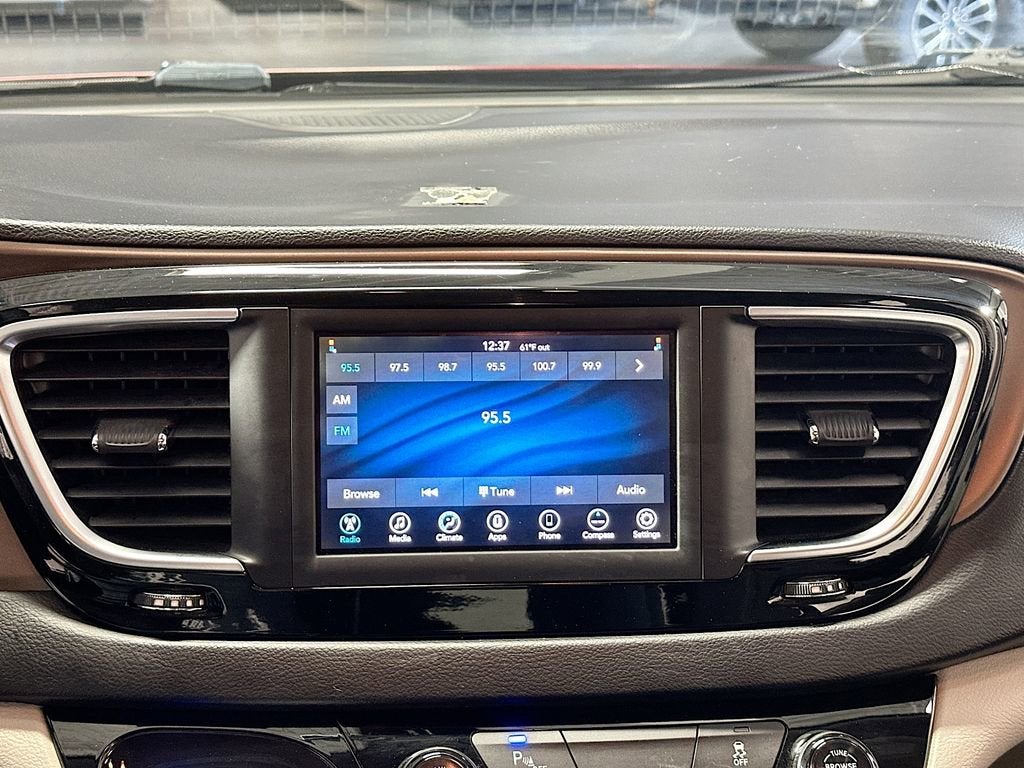 2019 Chrysler Pacifica L