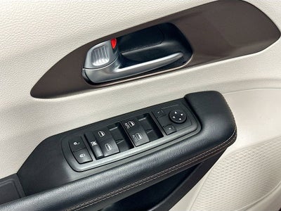 2019 Chrysler Pacifica L
