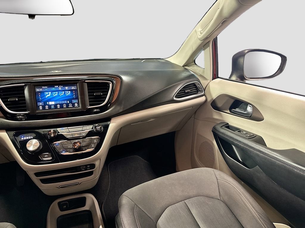 2019 Chrysler Pacifica L