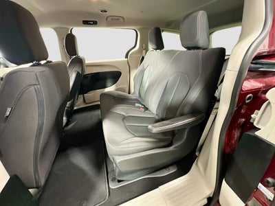 2019 Chrysler Pacifica L