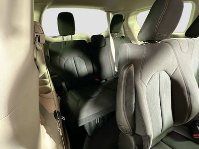 2019 Chrysler Pacifica L