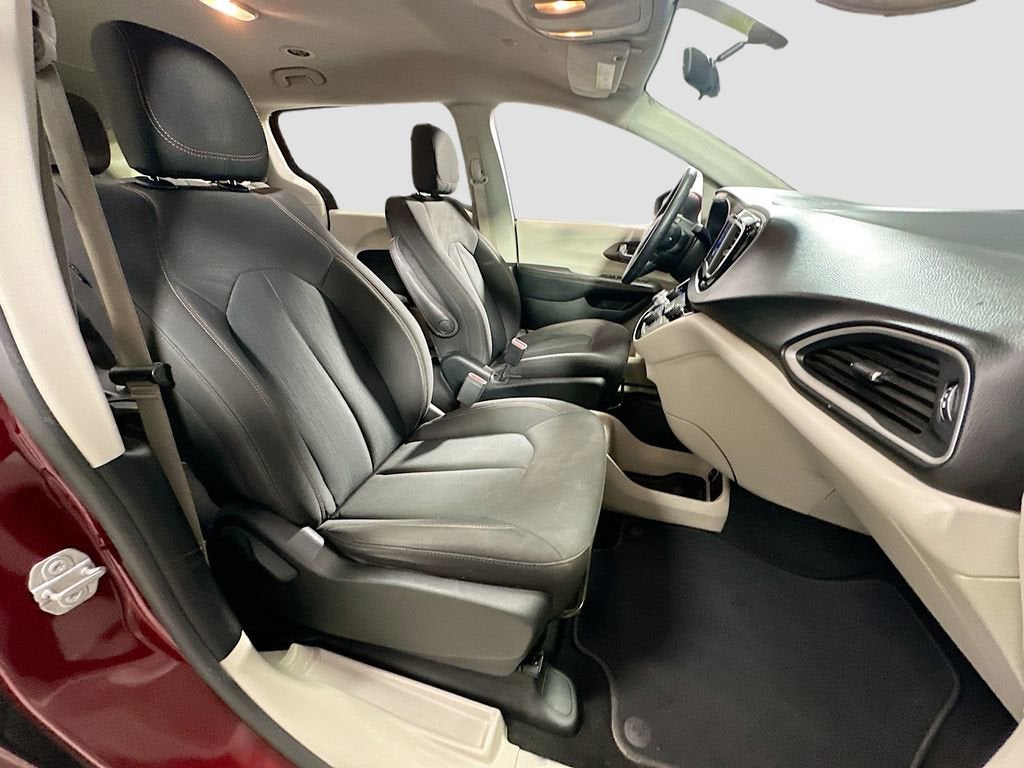 2019 Chrysler Pacifica L