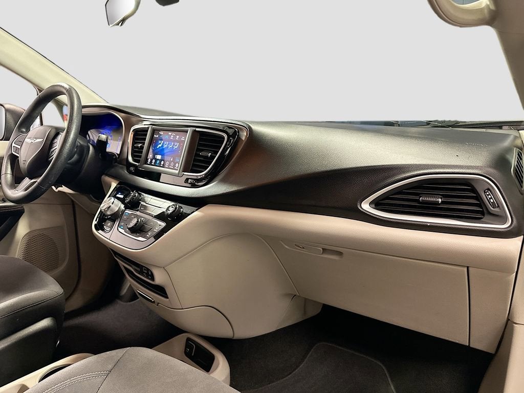 2019 Chrysler Pacifica L