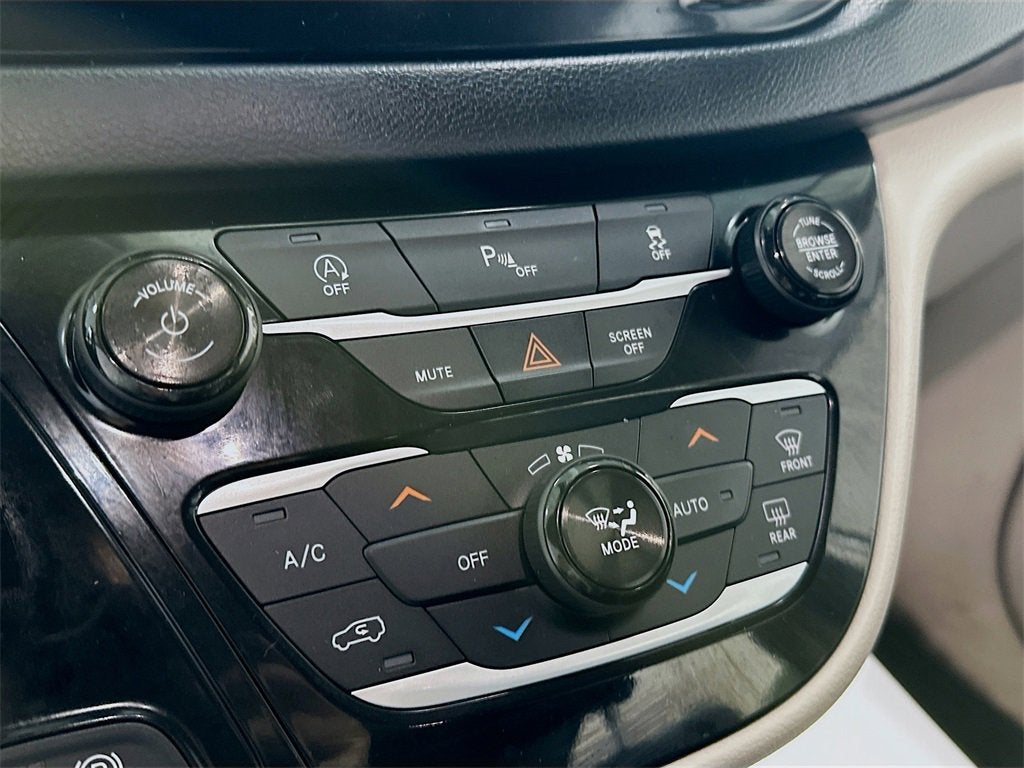 2018 Chrysler Pacifica Touring L