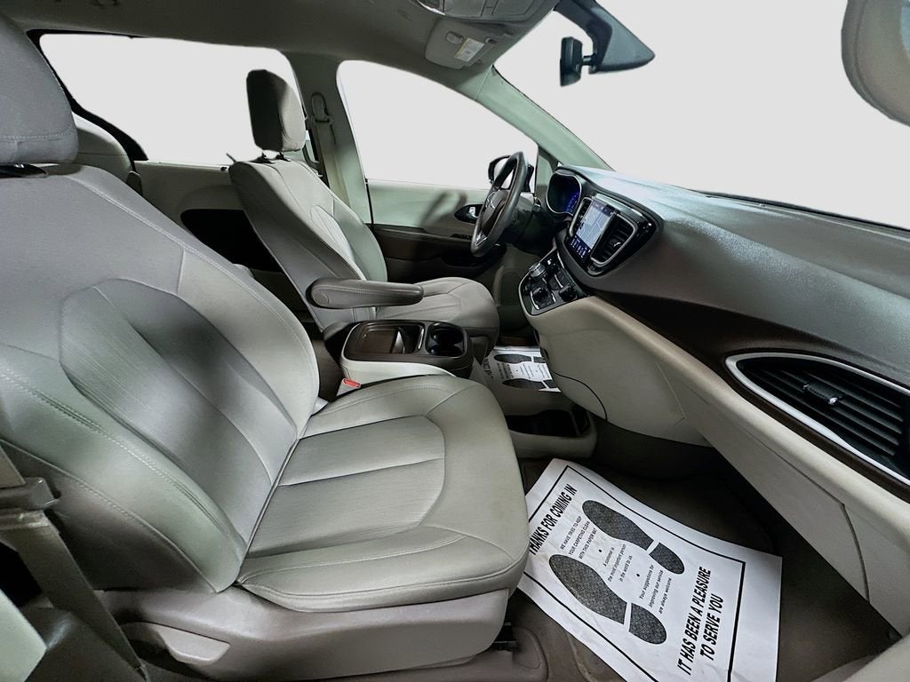 2020 Chrysler Pacifica Touring