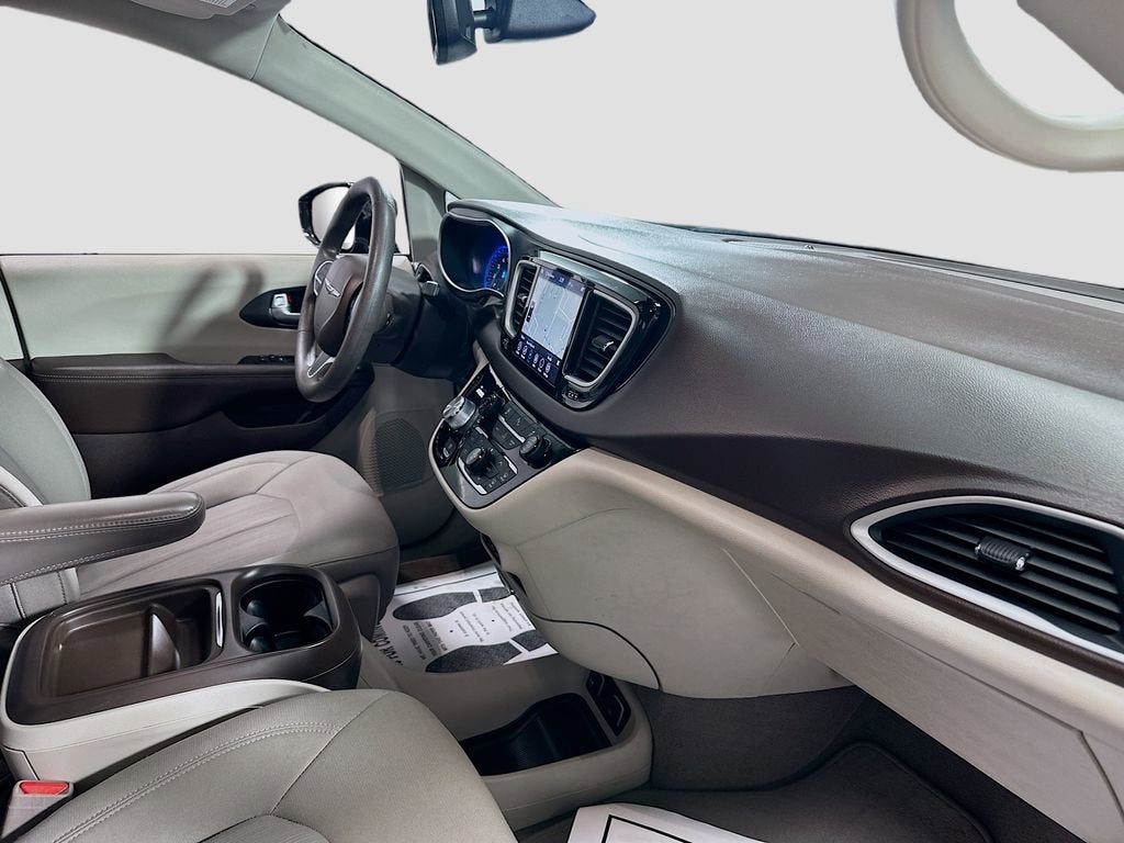 2020 Chrysler Pacifica Touring